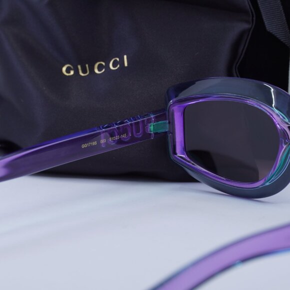 Gucci GG1719S 003 Geometric Sunglasses - Shiny Transparent Violet - Picture 5 of 9